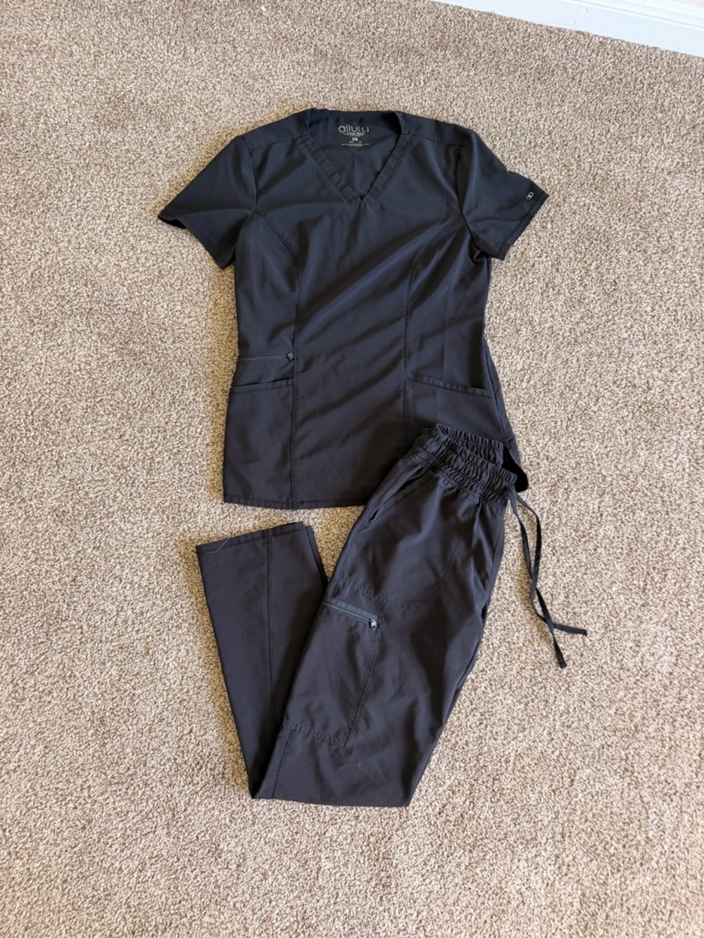Cherokee Black Women's Scrub Top & Drawstring Pants